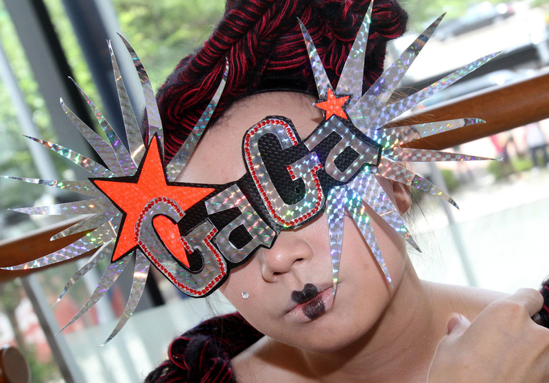 Illustration for article titled An entire Taiwanese city does Lady Gaga cosplay for "Lady Gaga Day"